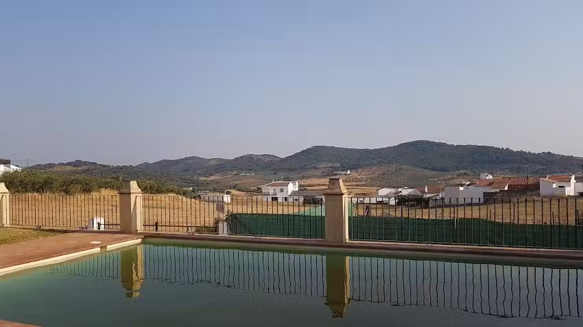 Apartamentos Rurales Casa Azahín