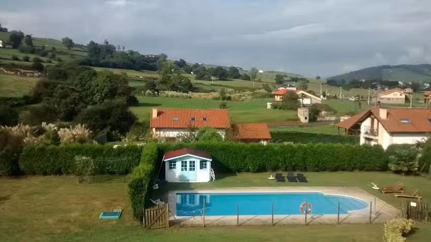 Apartamentos Rurales Casona de la Parra