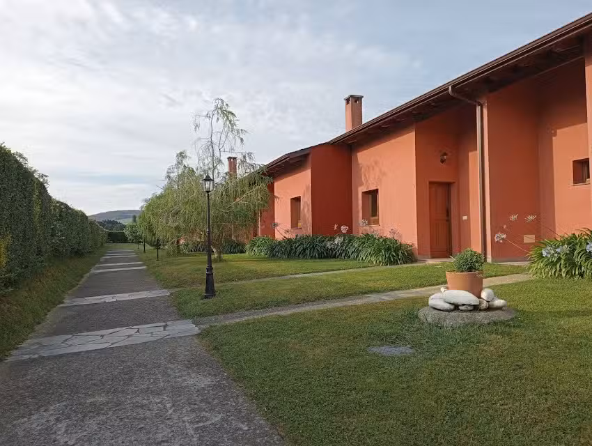 Apartamentos Rurales El Guindal