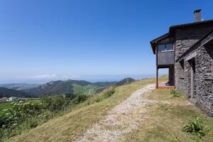 Apartamentos Rurales El Vallín de Alba – Luarca