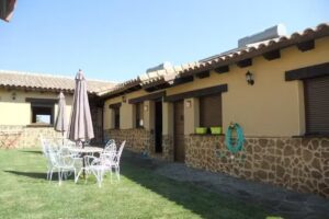 Apartamentos Rurales – La Cueva Del Lince