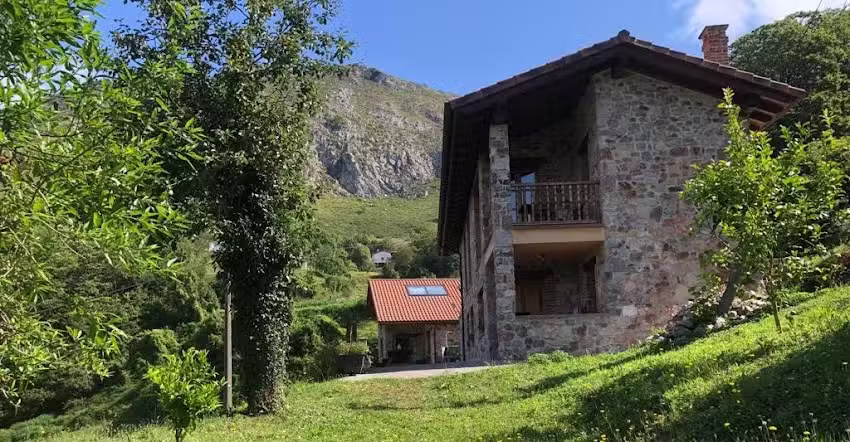 Apartamentos Rurales Vista del Sueve