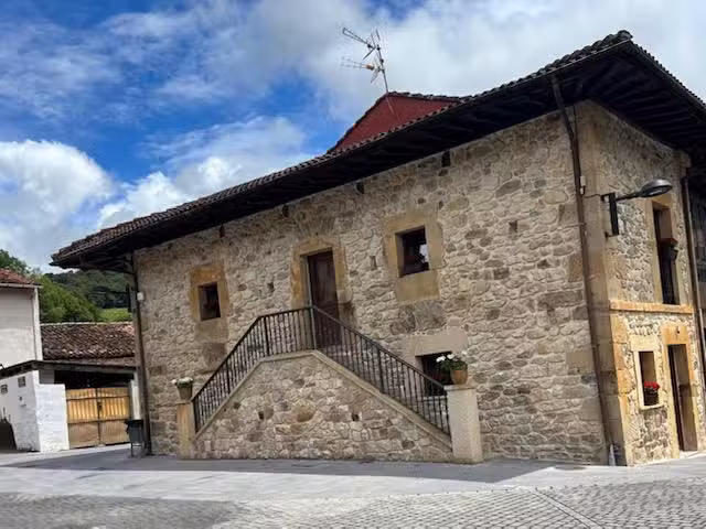 Apartamentos San Roque Arenas de Cabrales