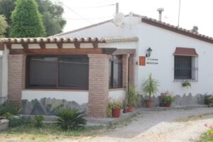 Apartamentos turisticos Charo