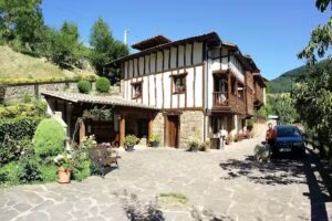 APARTAMENTOS TURÍSTICOS LA COTERA