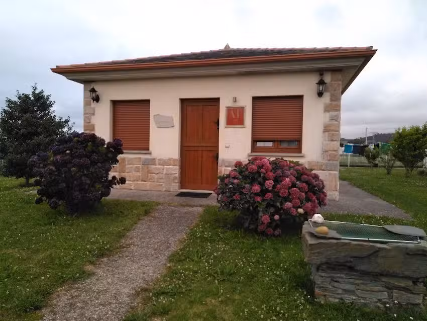 Apartamentos Turísticos «Los Arboles»