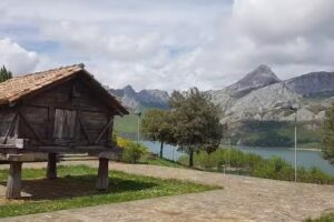 Apartamentos Turísticos Los Casares