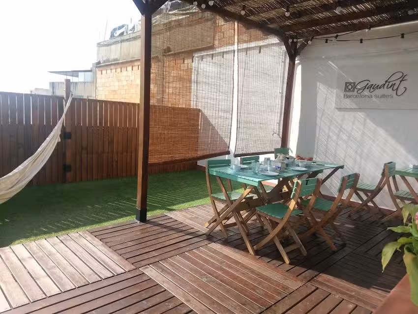 Apartaments Gaudint Barcelona Suites