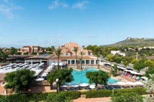 Aparthotel Ciudad Laurel