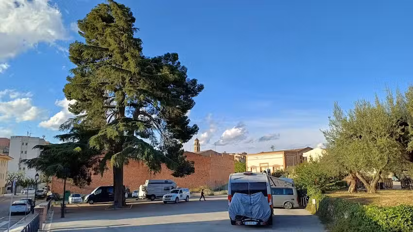 Àrea acollida autocaravanes Falset