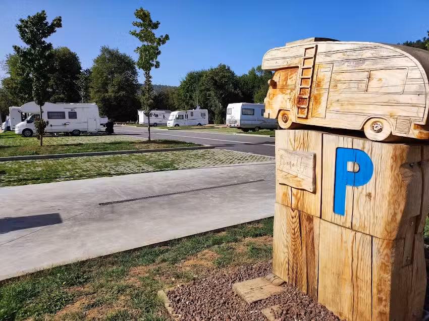 Área autocaravanas Baralla