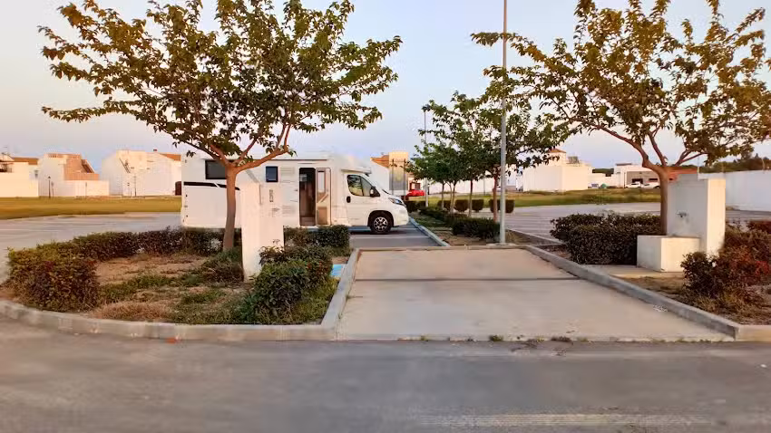 Área Autocaravanas de Fuentes de Andalucía