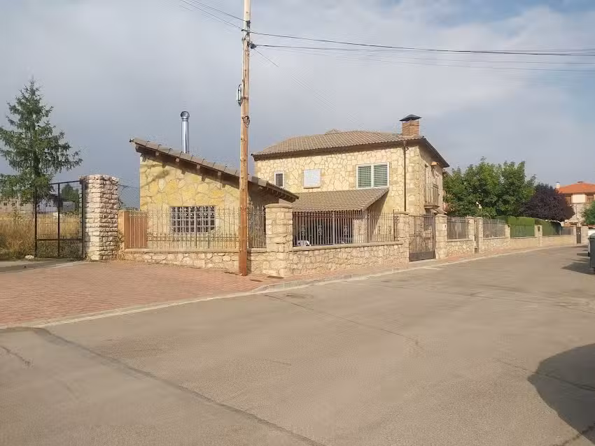Área autocaravanas de Griegos