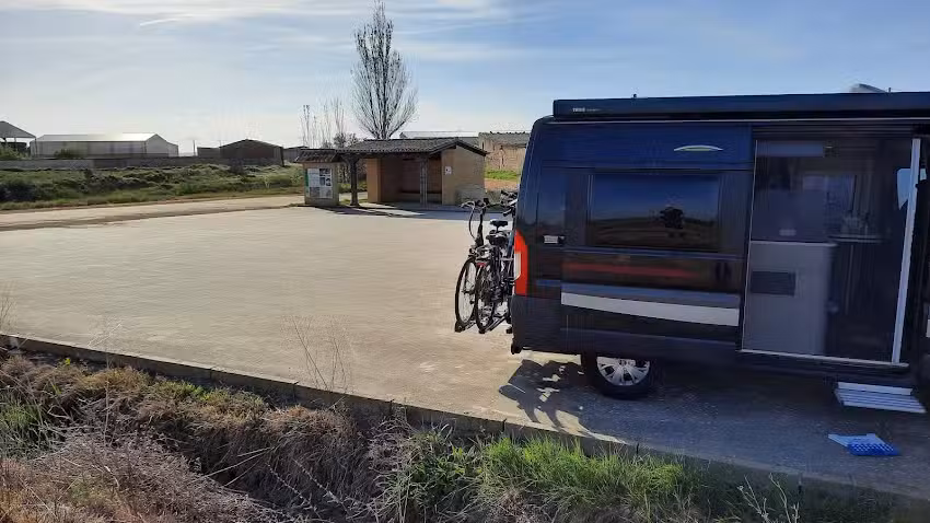 Área camper Villafáfila (caravanas y furgonetas)