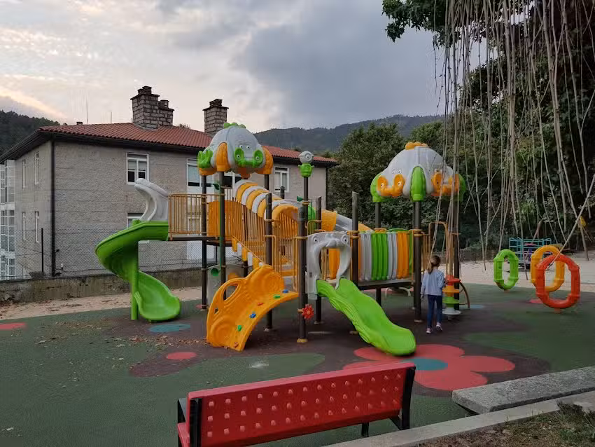 Área de AC y caravanas Ribadavia