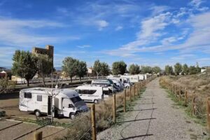 Área de Autocaravanas de Arguedas.