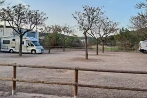 ÁREA DE AUTOCARAVANAS DE AVIÑÓN