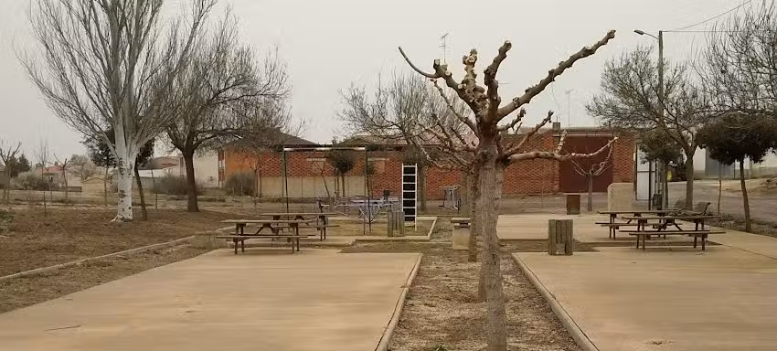 AREA DE AUTOCARAVANAS DE CASTRILLO DE LA GUAREÑA