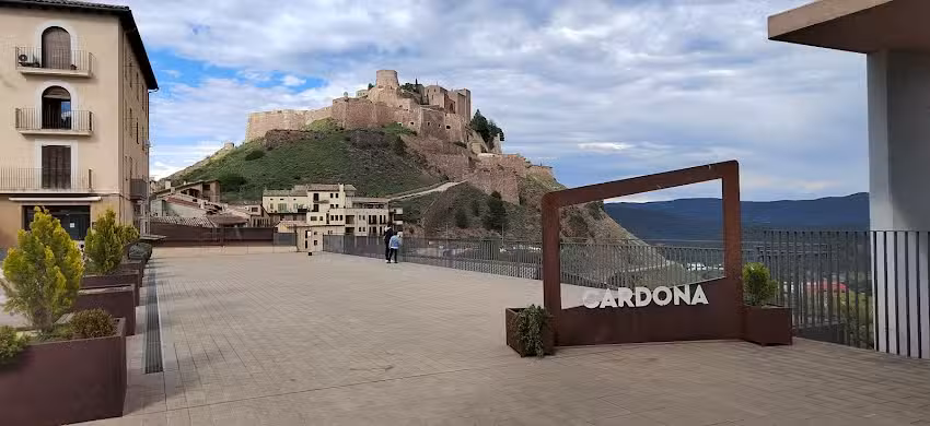 Área de Servicio Autocaravanas Cardona