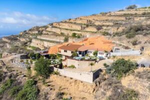 Arico Cave Experience