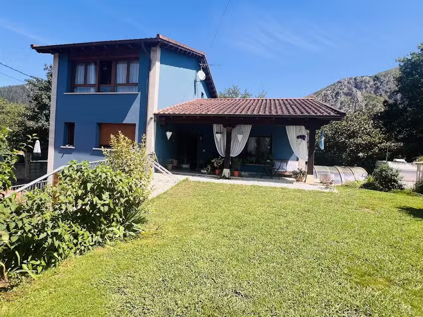 Asturias. La Casa Azul