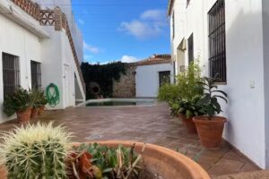 AT Fábrica de Palos: Dúplex con piscina comunitaria en el centro de Cazalla de la Sierra