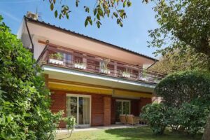 ATeRIAN – Villa ARESTI