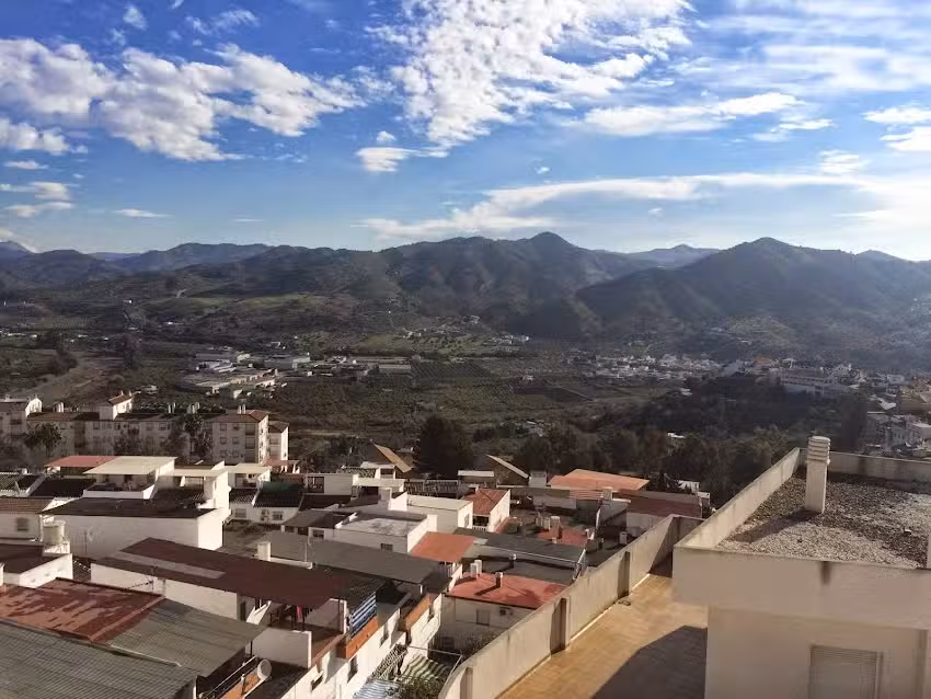 Ático Guadalhorce – Solárium Privado con barbacoa y vistas al castillo