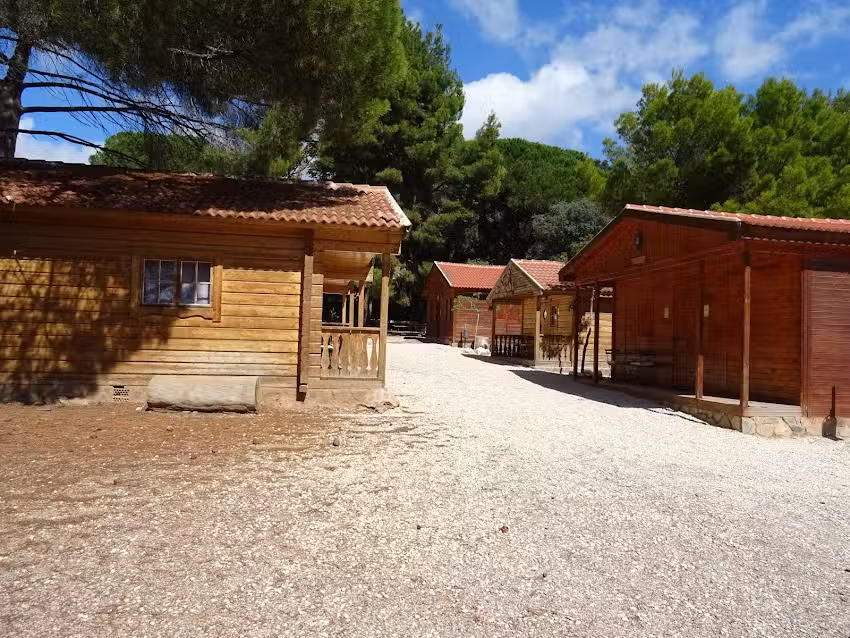 Aula de naturaleza y albergue turístico «Las Alquerías»