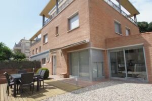 BEACH HOUSE CASTELLDEFELS