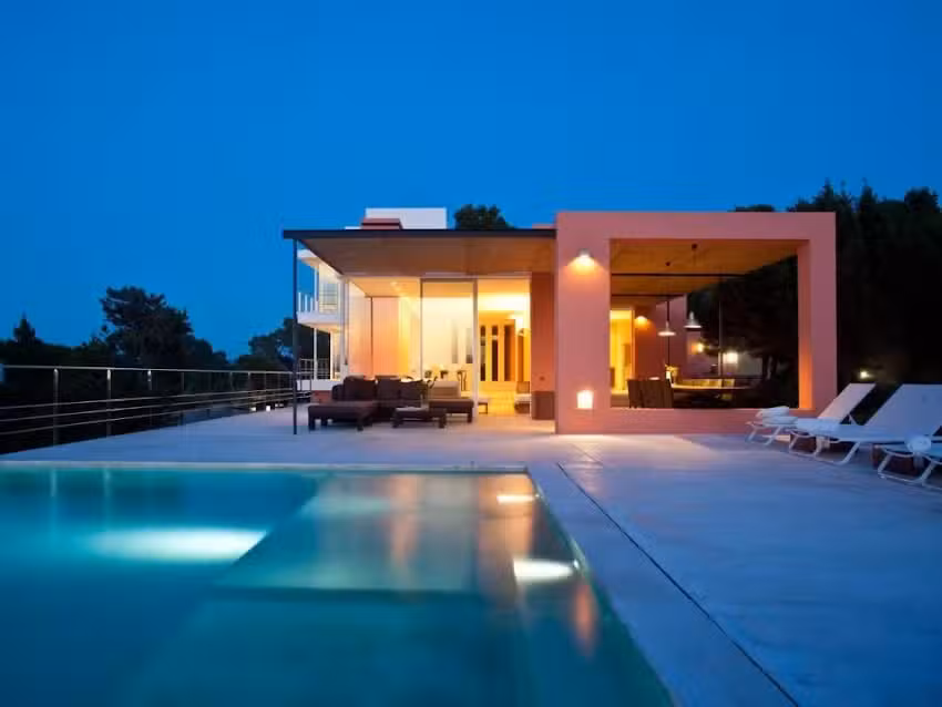 Beautiful villa in inviting space