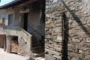 Bustofrío, 1, Casa da Vila