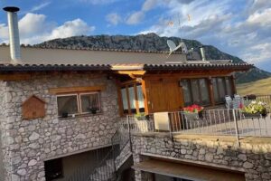 Cal Borda – Apartaments rurals i Restaurant