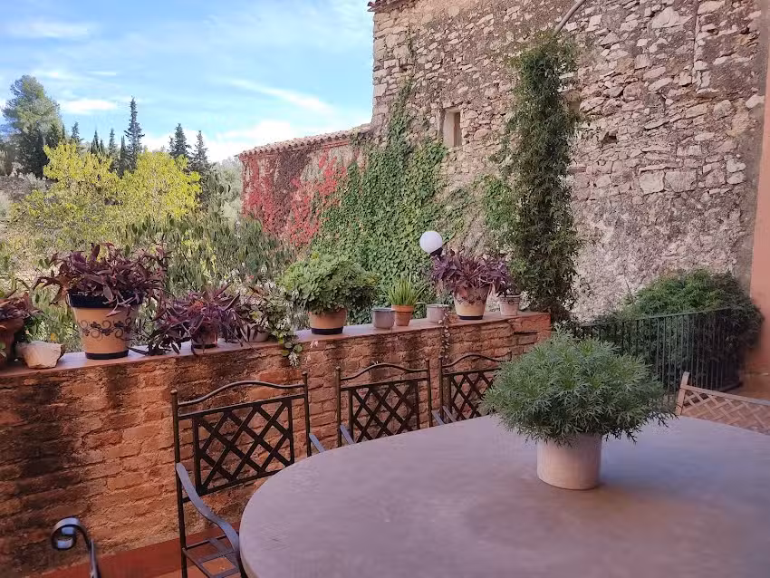 Cal Cabré del Priorat, casa de retiros & centro de terapias