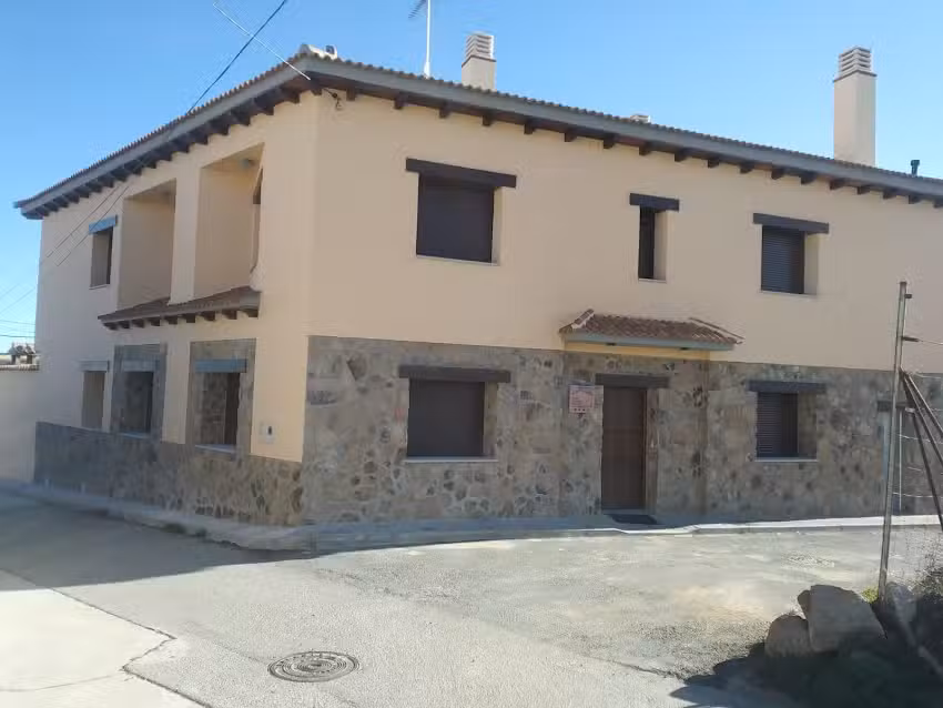 CAMINO DE AVILA – CASA RURAL