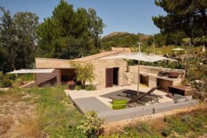 Camino de Playa Holiday Home