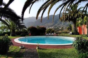 Camping Bungalows El Castaño