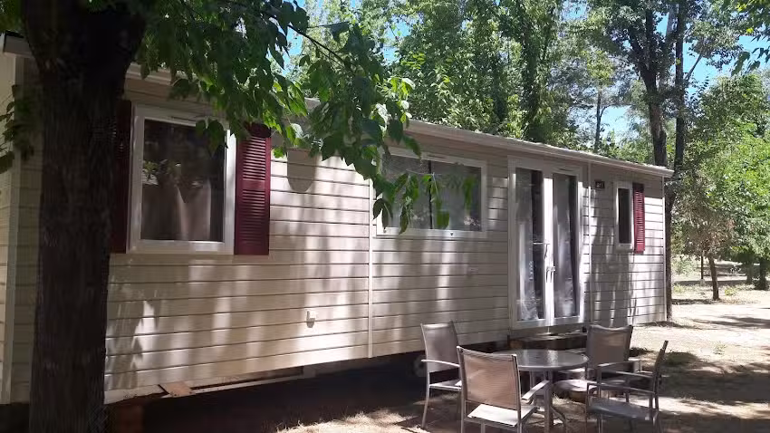 Camping & Bungalows La Fundición