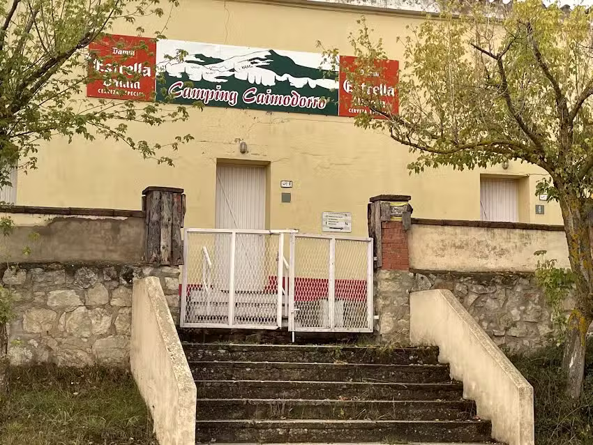 Camping Caimodorro y Piscinas Municipales de Orihuela del Tremedal