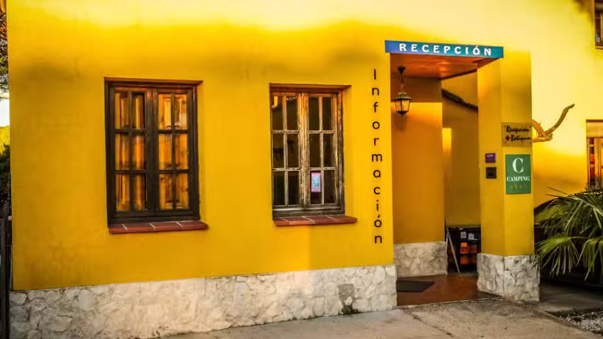 Camping Riberduero en Peñafiel – Small camping in rural Spain