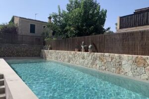 CAN FONT – HOLIDAY RENTAL