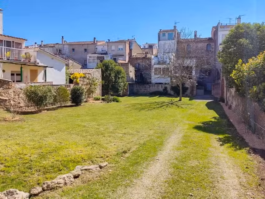 Can Janot – Casa con jardín cerca del lago