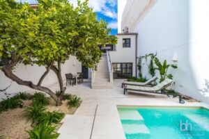 CAN MONTIS- HOLIDAY HOME