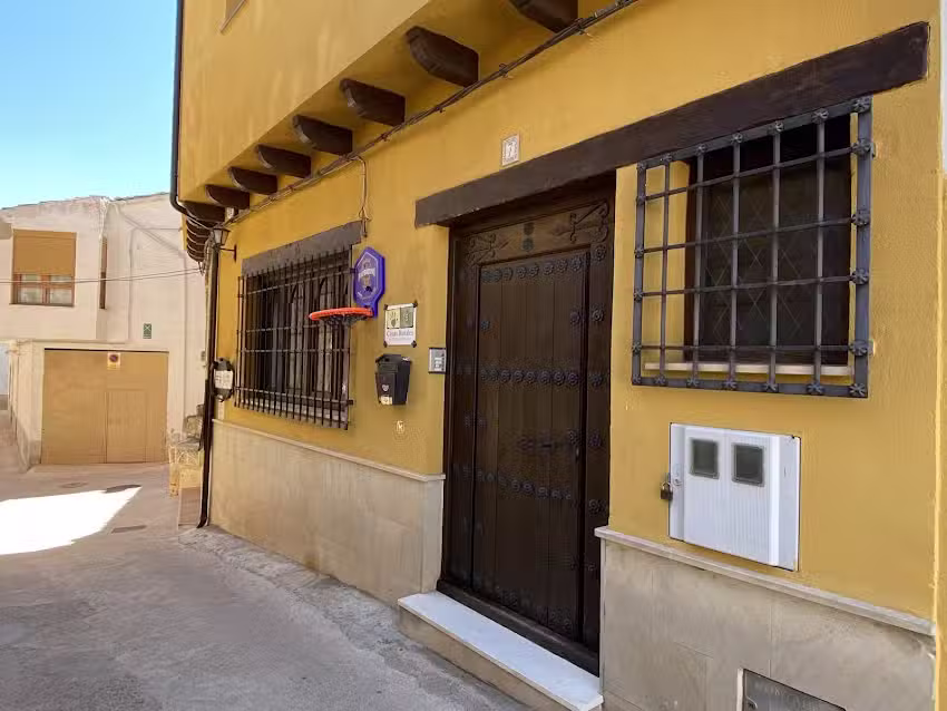 Canserta Casa Rural – Bar Comedias