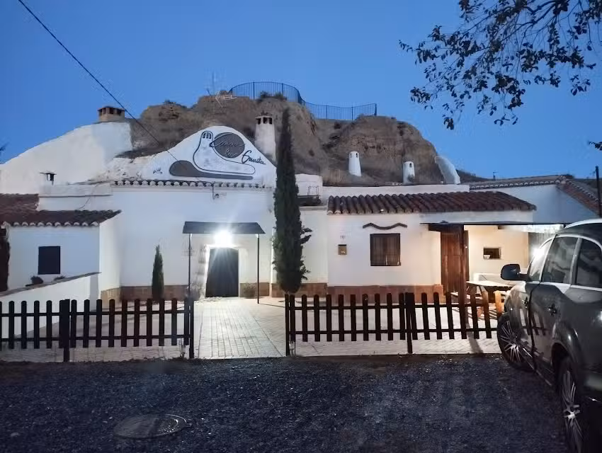 Casa Cueva «La Ermita»