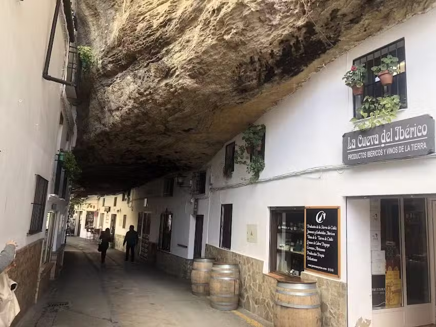 Casa Cueva «Las Calcetas»