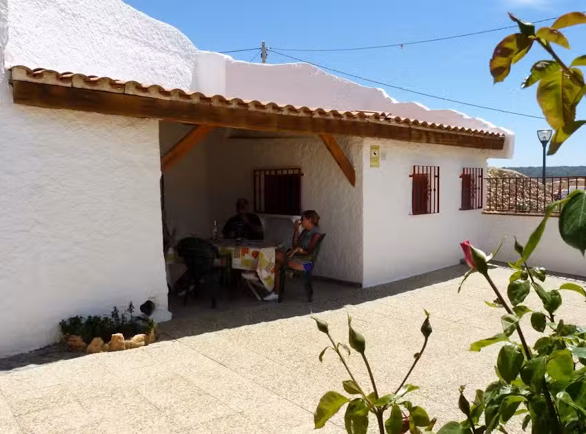 Casa Cueva «Las Rosas»
