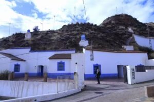 CASA CUEVA LOS TOTOBIOS