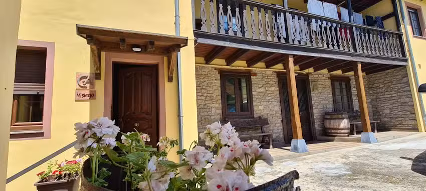 Casa De Aldea Misiego