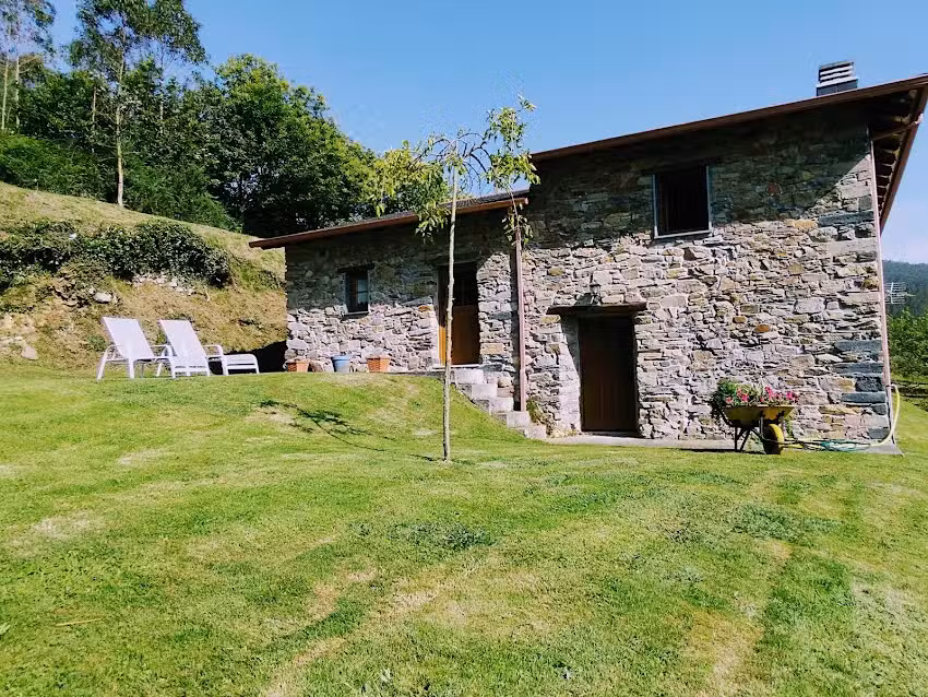 Casa de Atrás (Casa rural)